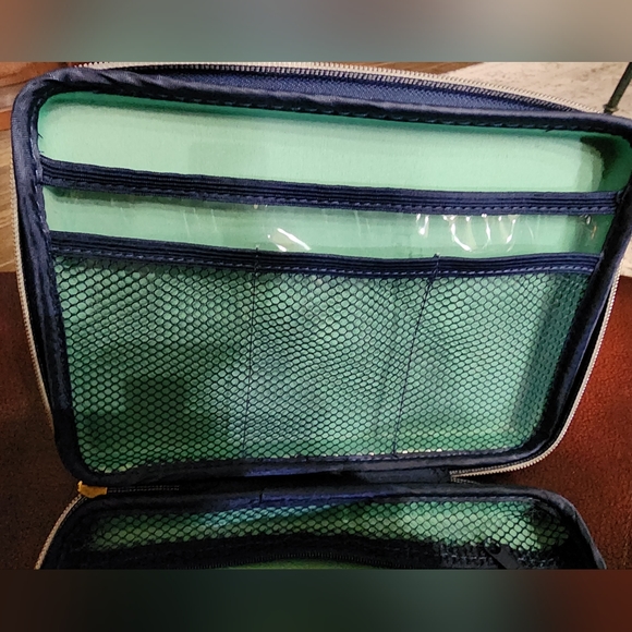 First Aid Kit with box of 50 Face Masks - Picture 7 of 10